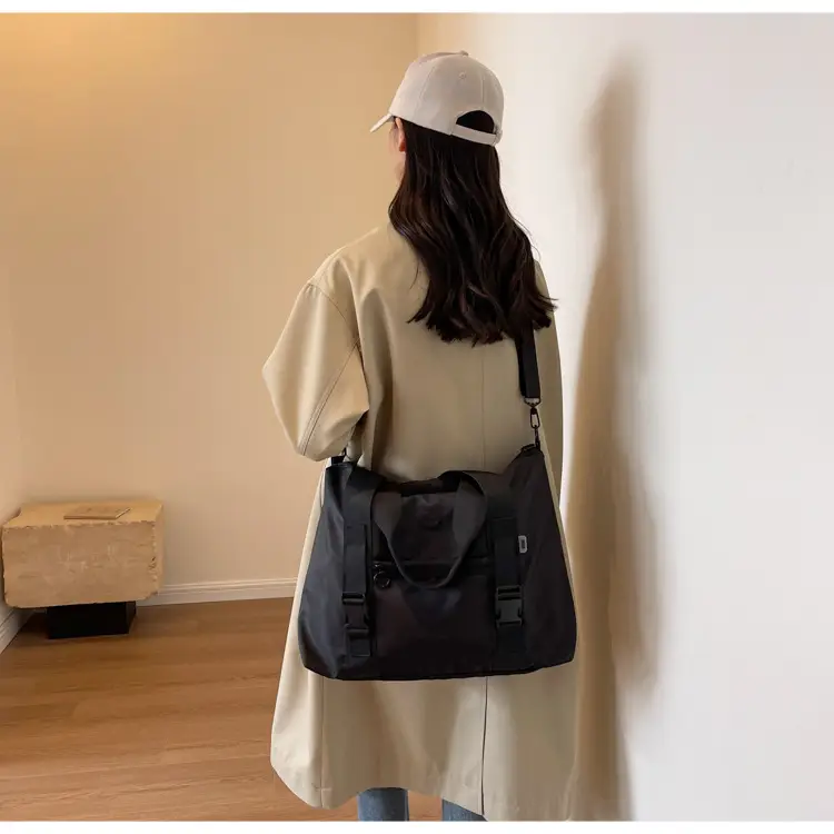 Women Large Capacity Nylon Shoulder Messenger Bag 2023 — feature 18