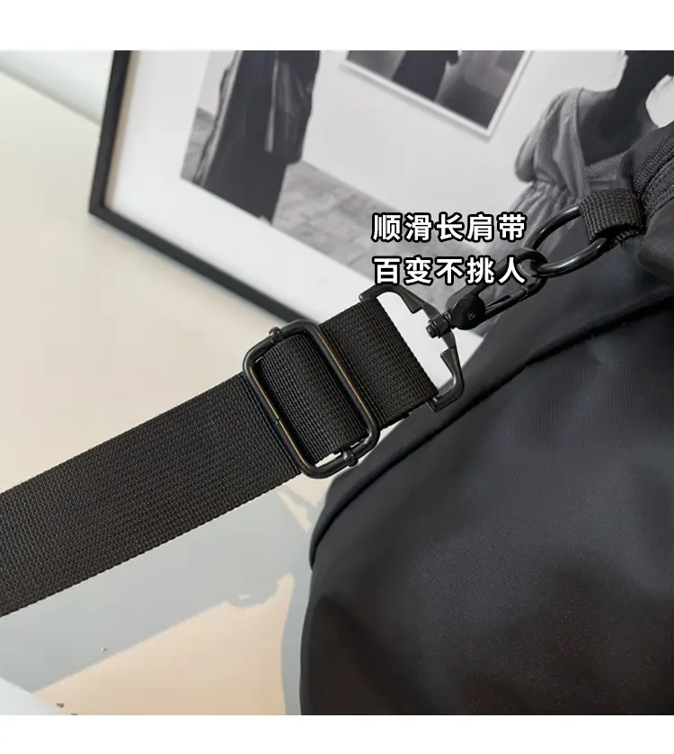 Women Large Capacity Nylon Shoulder Messenger Bag 2023 — feature 2