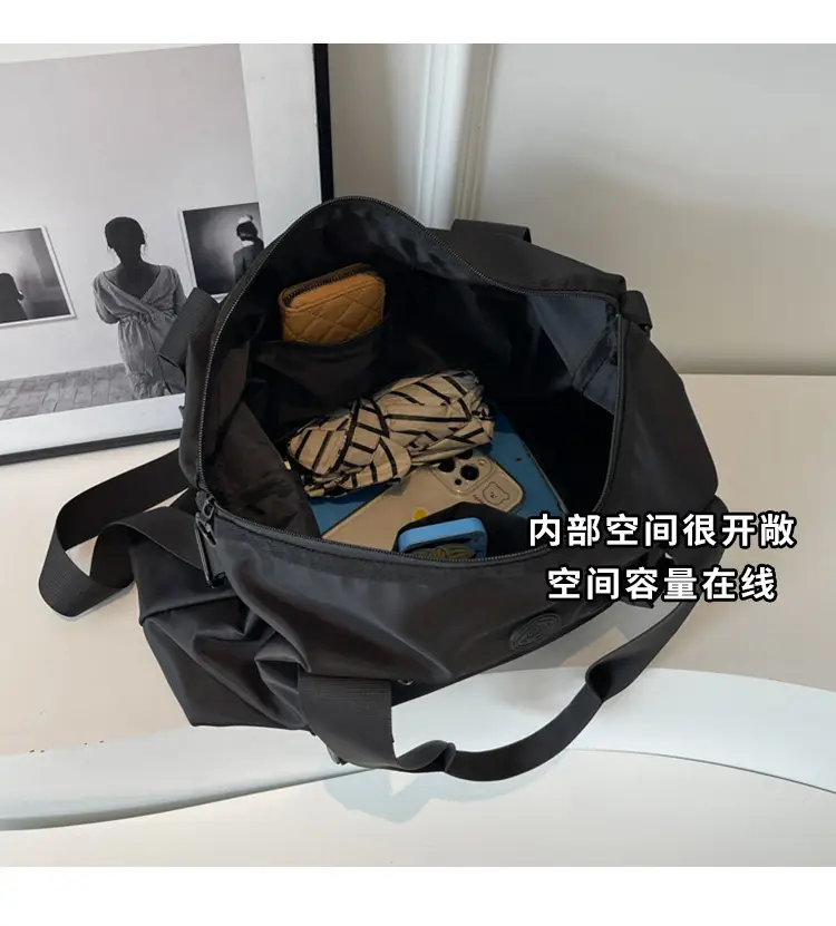 Women Large Capacity Nylon Shoulder Messenger Bag 2023 — feature 7
