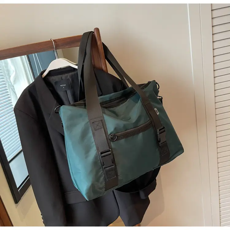 Women Large Capacity Nylon Shoulder Messenger Bag 2023 — feature 8