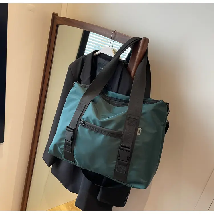 Women Large Capacity Nylon Shoulder Messenger Bag 2023 — feature 9