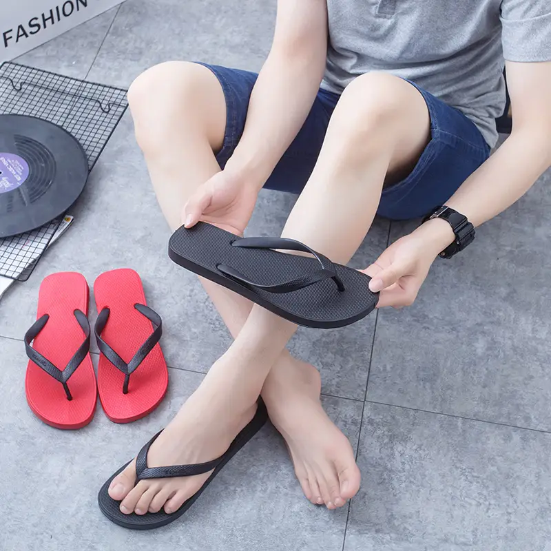 Spring, autumn and summer casual men's comfortable personalized plastic flip flops daily outdoor beach PVC flat heel sandals