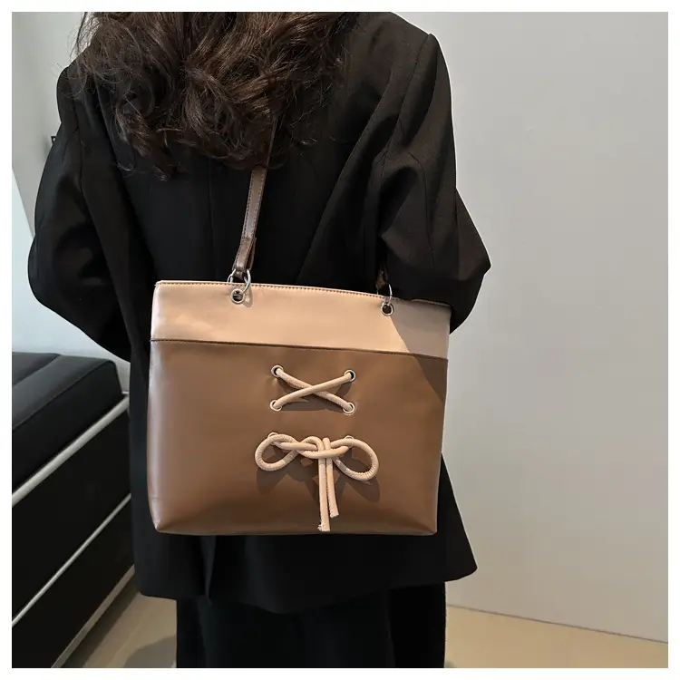 Women's Beige Pink Butterfly Embroidered Tote Bag — feature 15