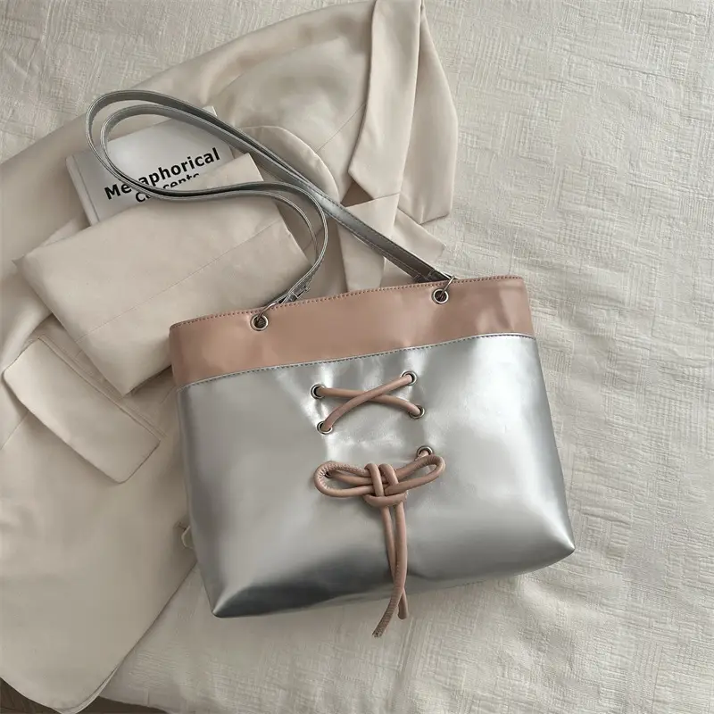 Women's Beige Pink Butterfly Embroidered Tote Bag