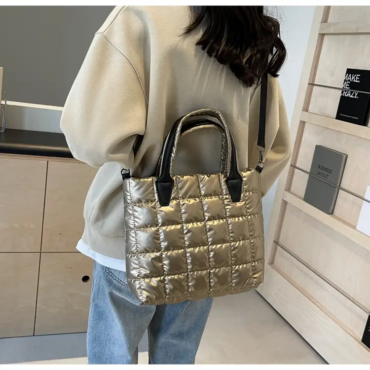 White Quilted Women's Shoulder Messenger Bag 2024 — feature 16