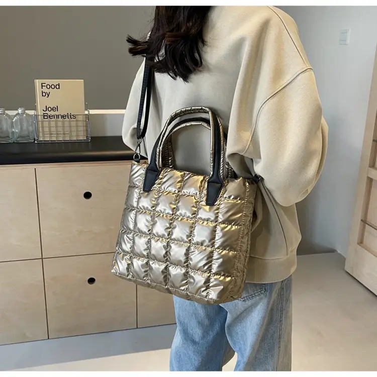 White Quilted Women's Shoulder Messenger Bag 2024 — feature 18