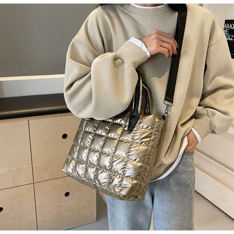 White Quilted Women's Shoulder Messenger Bag 2024 — feature 19