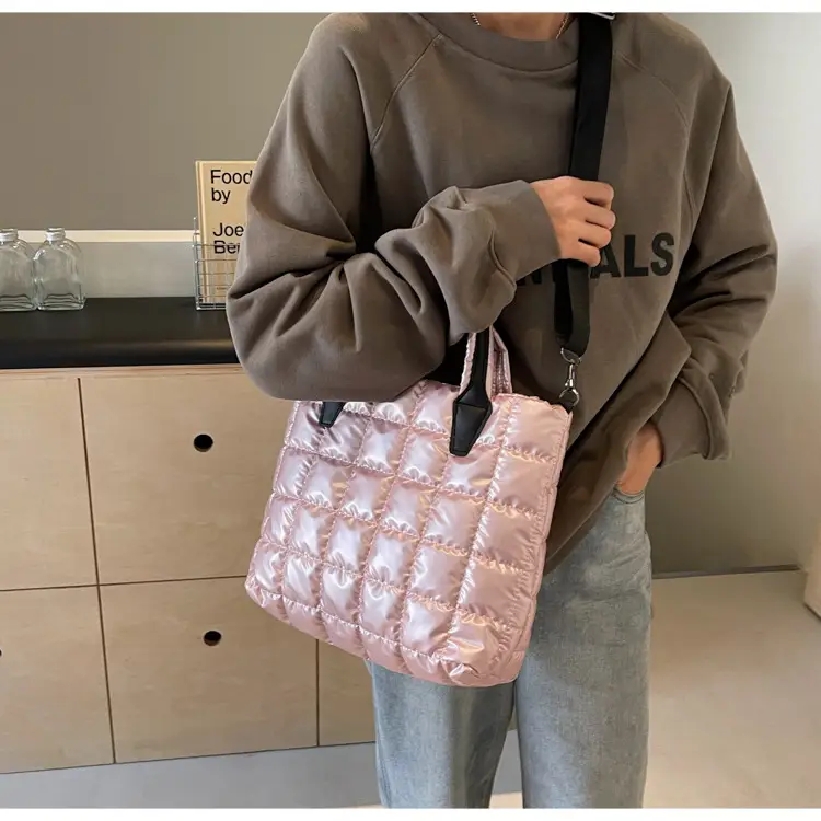 White Quilted Women's Shoulder Messenger Bag 2024 — feature 27