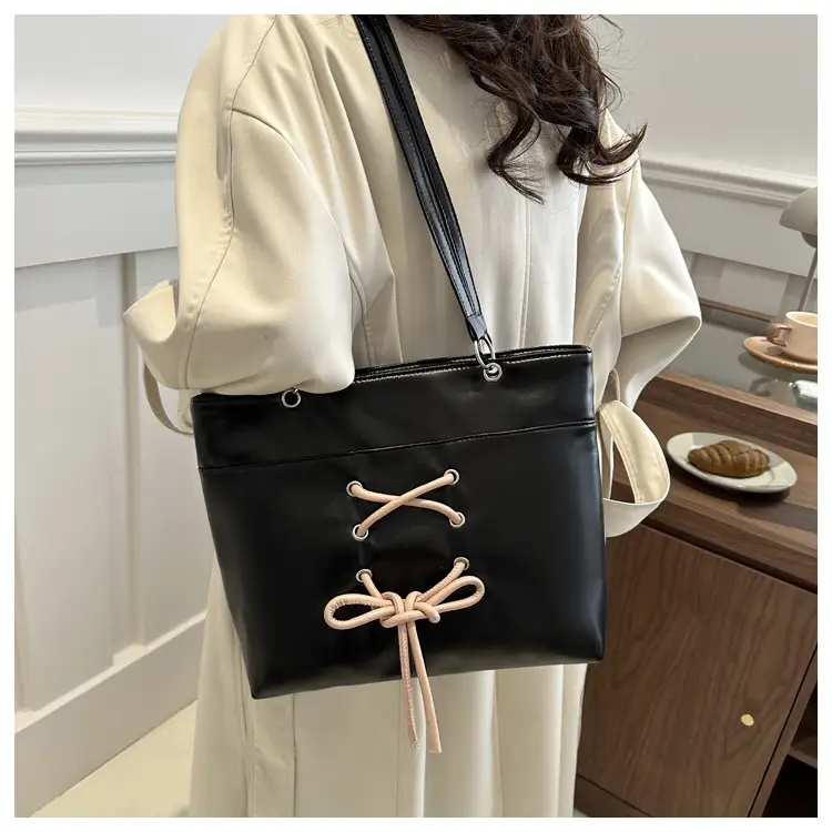 Women's Large Capacity Contrast Tote Bag 2024 — feature 17