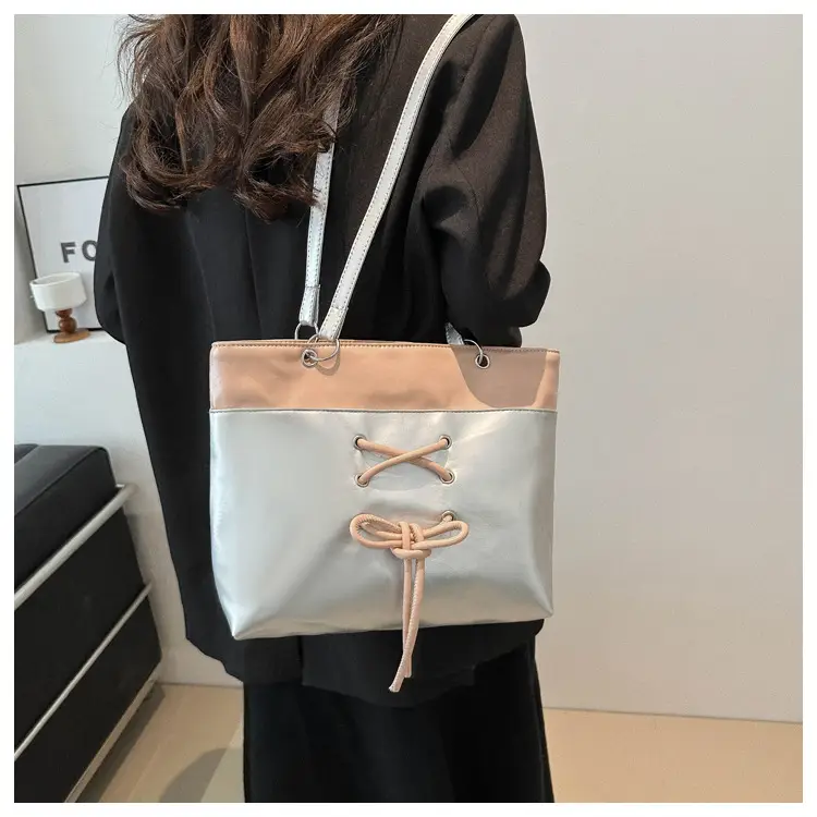 Women's Large Capacity Contrast Tote Bag 2024 — feature 21