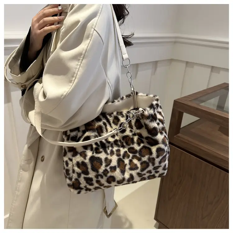Leopard Print Plush Shoulder Bag Women Large Capacity — feature 21