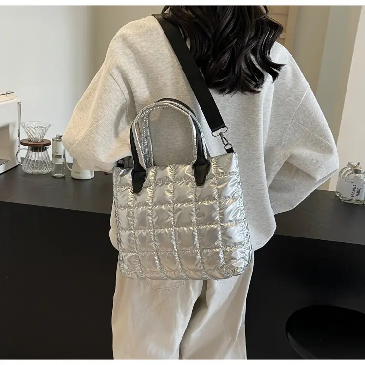 Black Quilted Shoulder Bag for Women 2024 — feature 9