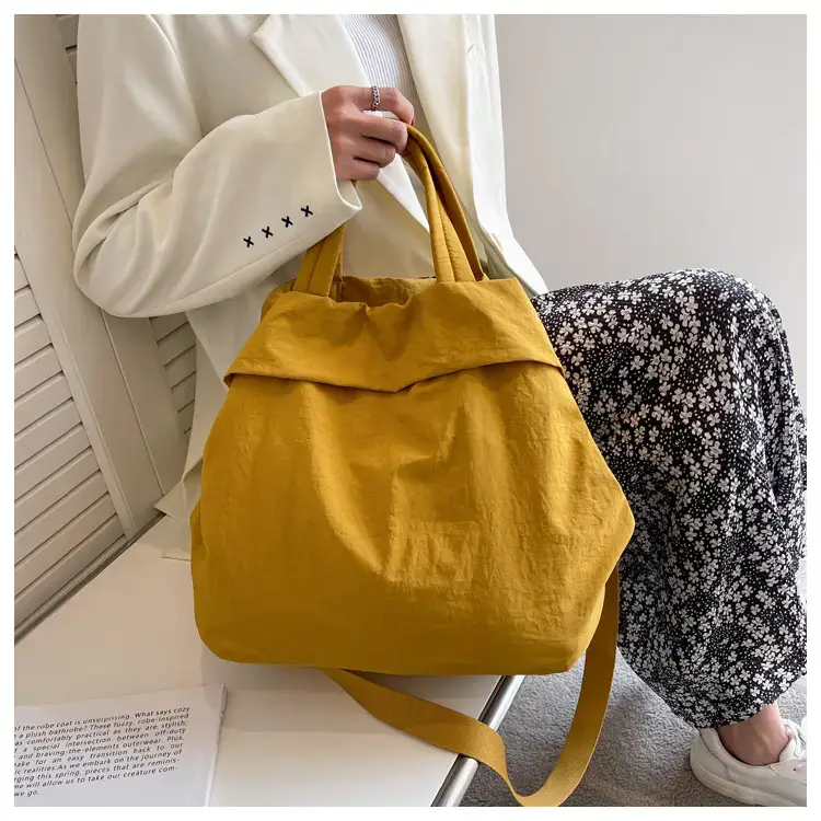 Lulul Women's Ultra-Light Nylon Shoulder Bag Beige — feature 110