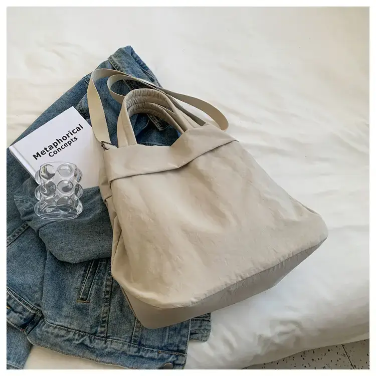 Lulul Women's Ultra-Light Nylon Shoulder Bag Beige — feature 140