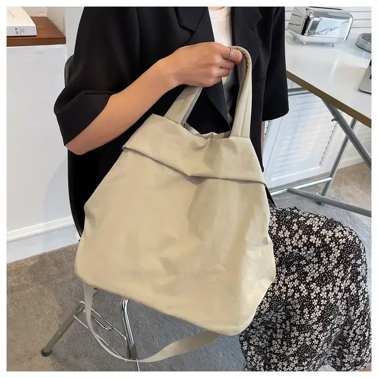 Lulul Women's Ultra-Light Nylon Shoulder Bag Beige — feature 39