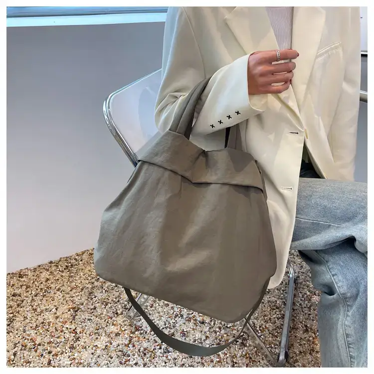Lulul Women's Ultra-Light Nylon Shoulder Bag Beige — feature 59