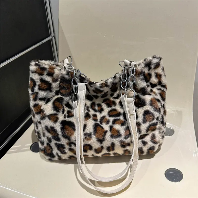 Plush Leopard Print Shoulder Bag for Women - Image 7