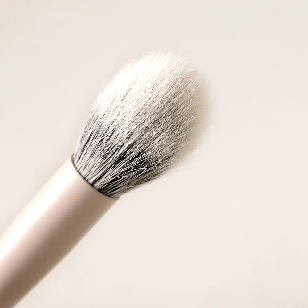Cangzhou Wool Blush Brush with Fine Spine — feature 12