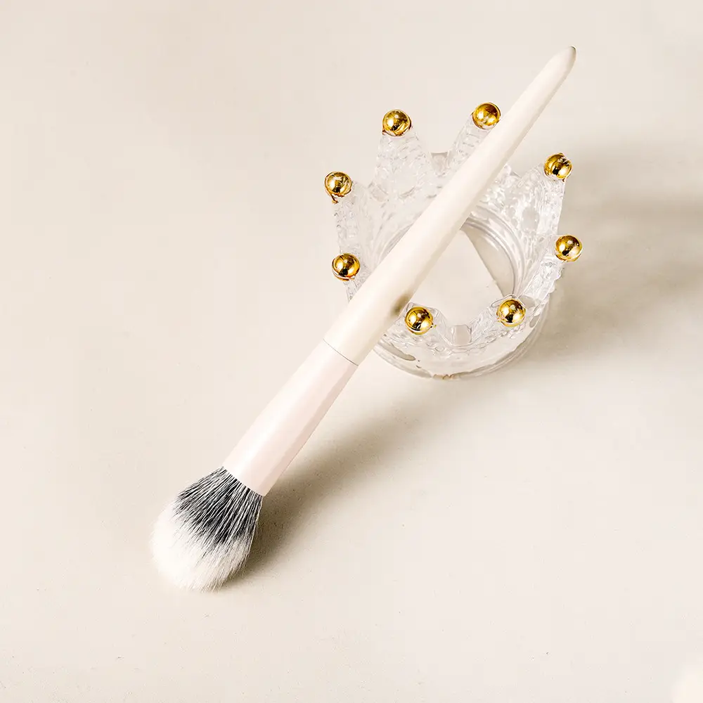 Cangzhou Wool Blush Brush with Fine Spine — feature 9