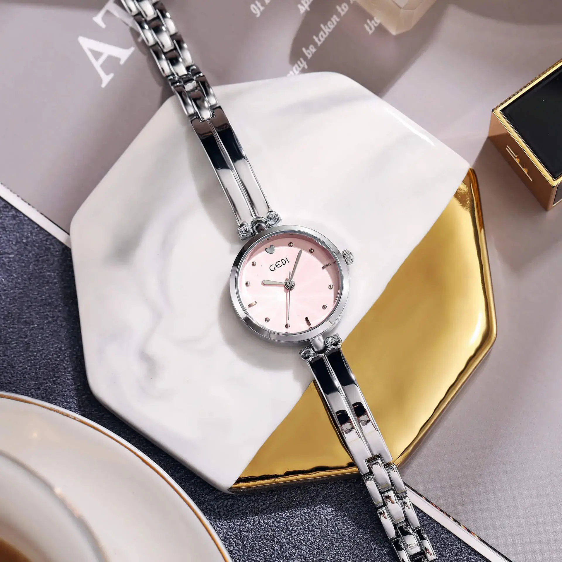 Gedi Women's Silver Quartz Bracelet Watch - Image 6