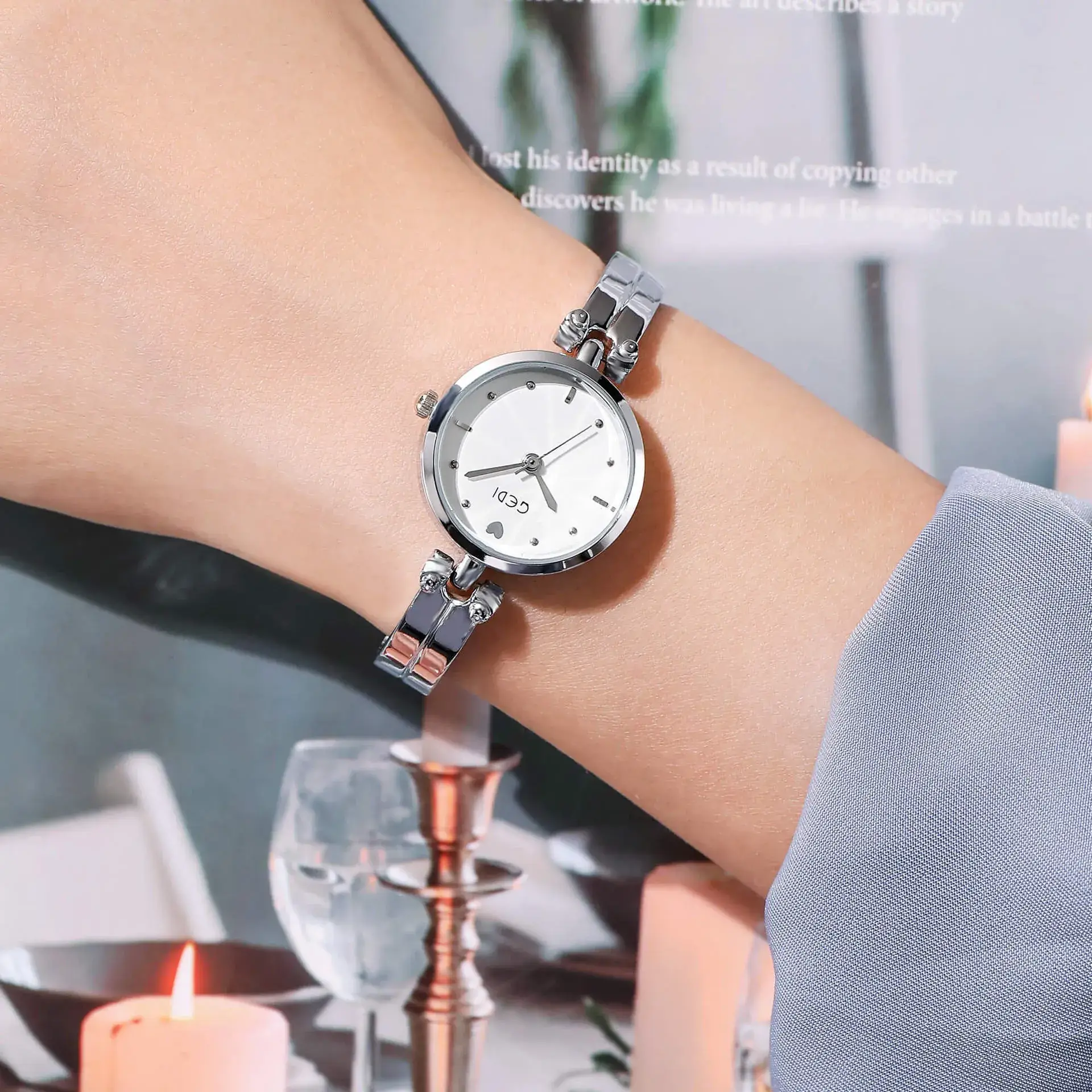 Gedi Women's Silver Quartz Bracelet Watch - Image 7
