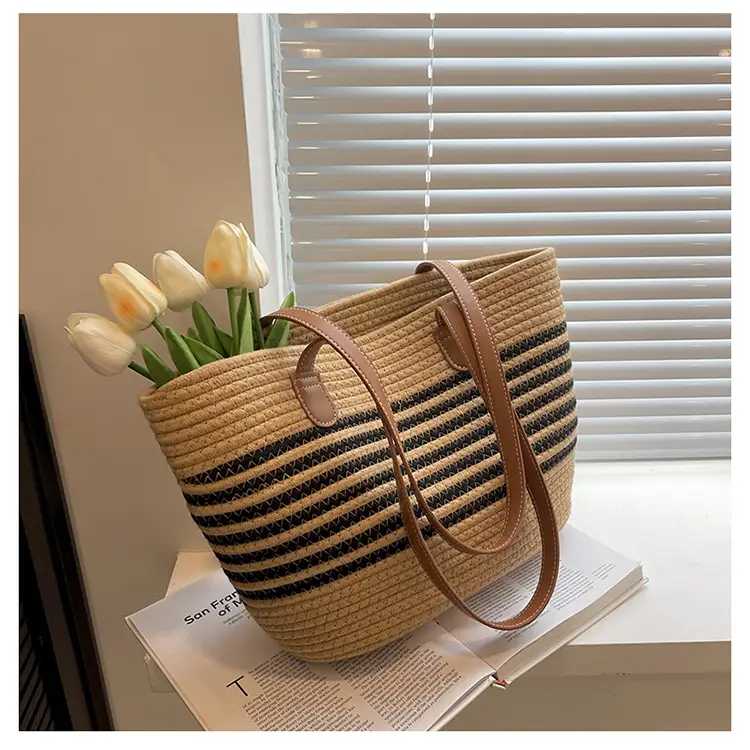 Women Woven Straw Shoulder Bag Large Capacity Textured Commuter Beach Bag — feature 24