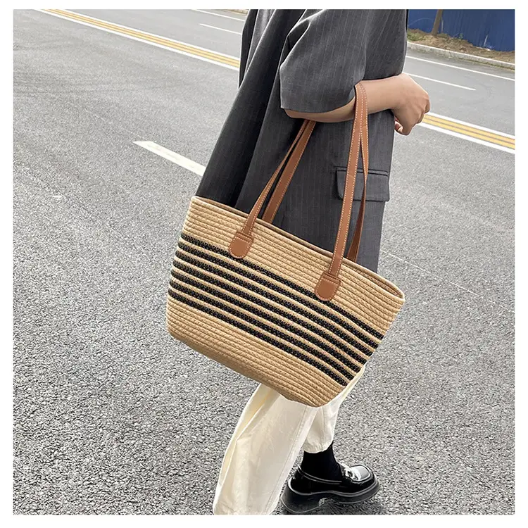 Women Woven Straw Shoulder Bag Large Capacity Textured Commuter Beach Bag — feature 33