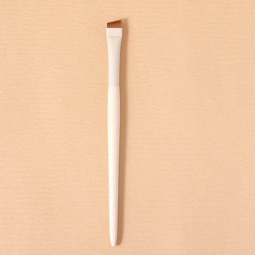 Ultra Thin Oblique Eyeliner Brush 5g — feature 10