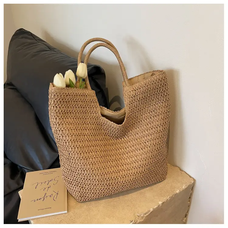 Women Woven Straw Shoulder Bag Large 2026 — feature 17