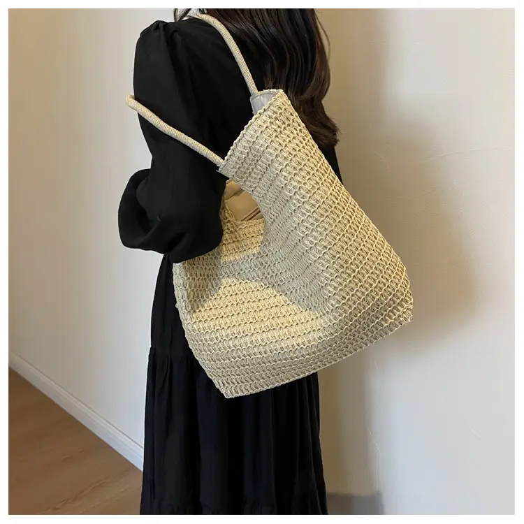 Women Woven Straw Shoulder Bag Large 2026 — feature 26