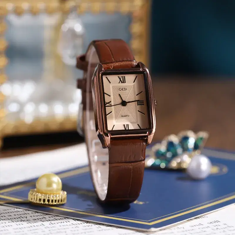 Vintage Brown Bamboo Belt Watch for Women - Image 3