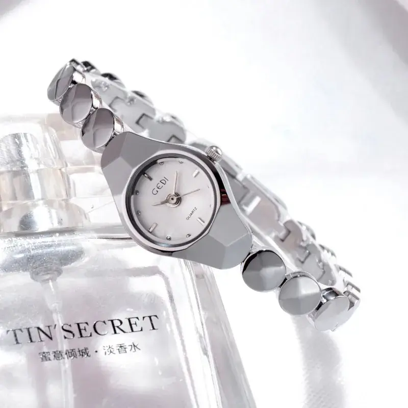 Women's Silver Bracelet Watch with Round Dial - Image 5