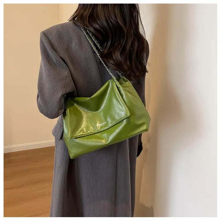 Green Leather Chain Shoulder Bag for Women — feature 27