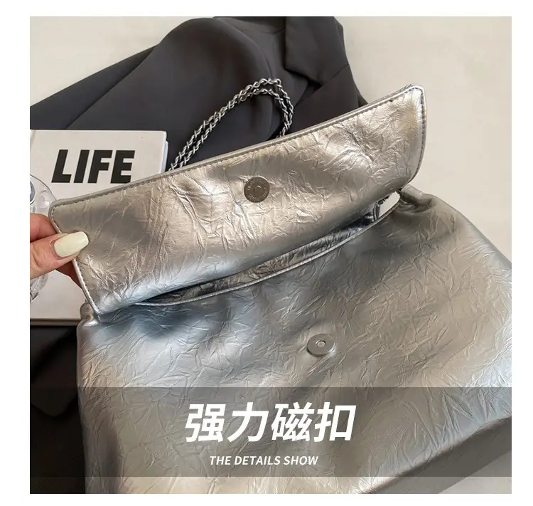 Green Leather Chain Shoulder Bag for Women — feature 3