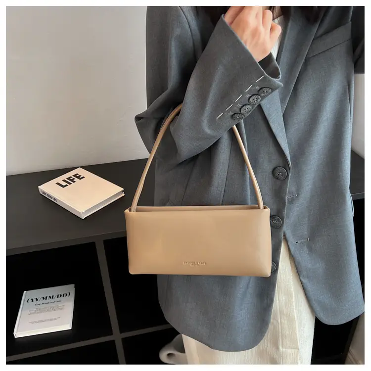 Black French Stick Shoulder Bag for Women 2022 — feature 10