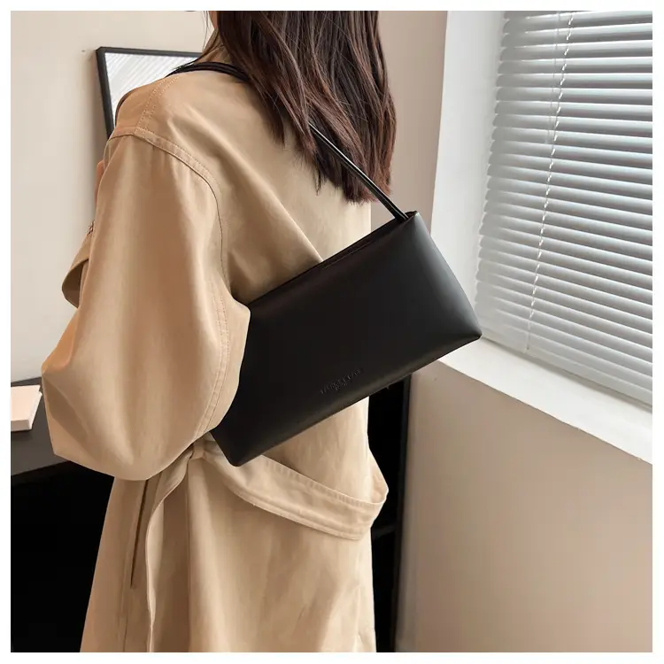 Black French Stick Shoulder Bag for Women 2022 — feature 13
