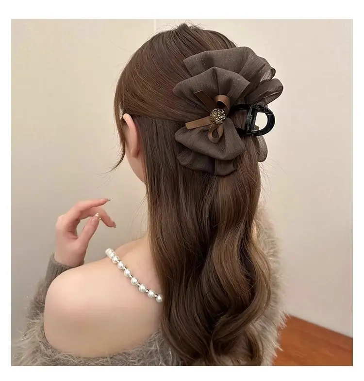 New Year Winter Hair Clip Large Bubble Mesh Black — feature 3