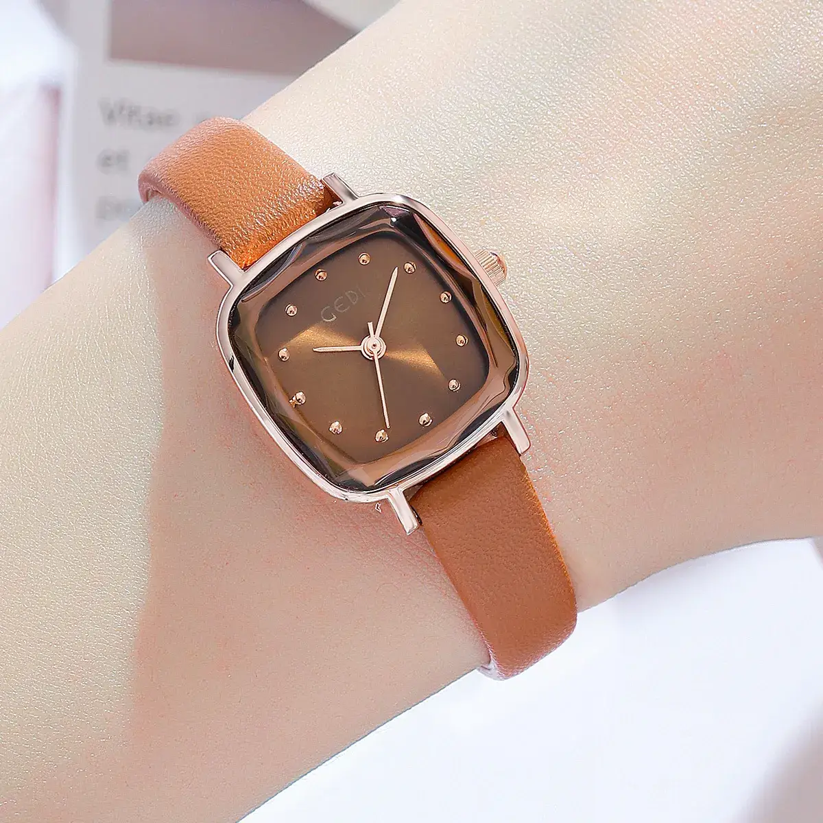 Gedi Retro Square Plate Women's Quartz Watch Brown Belt
