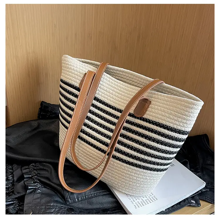Women's Large Straw Bag with Stripes 2023 — feature 10