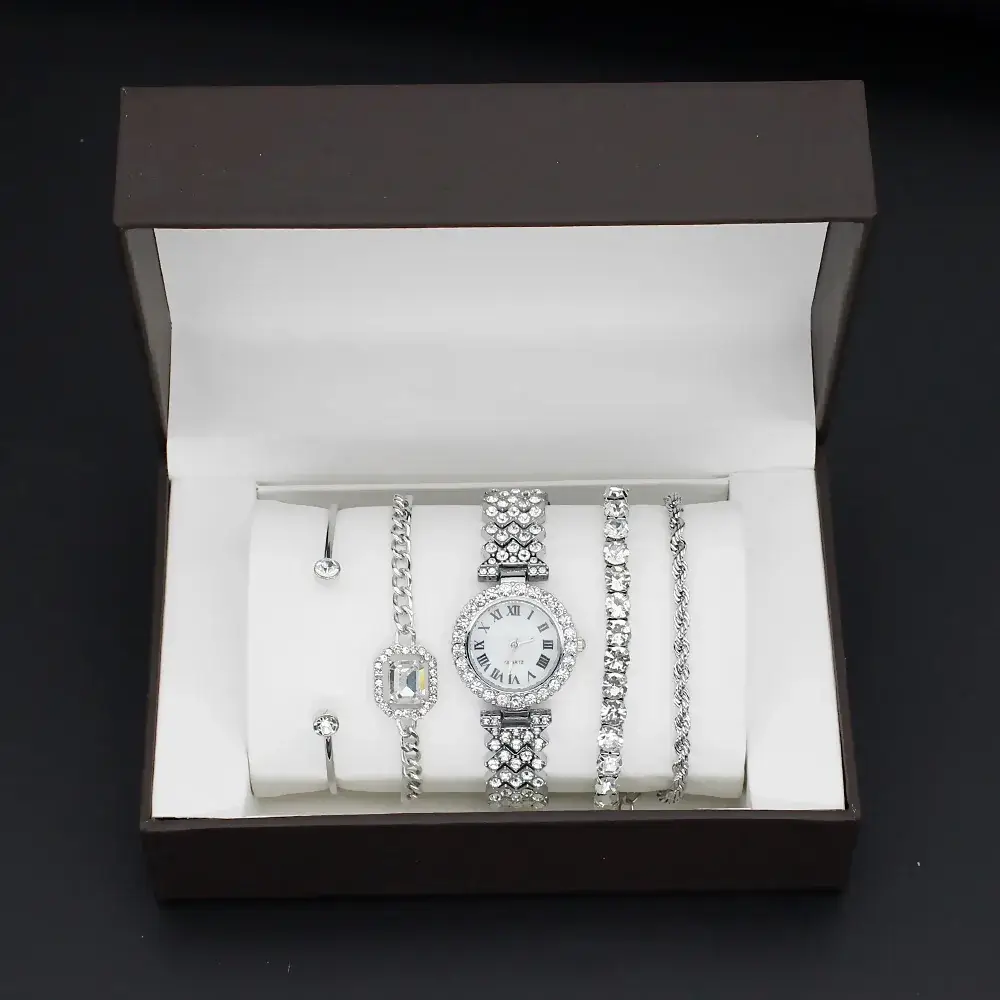 Women's Exquisite Diamond Bracelet Watch Set with Box - Image 16