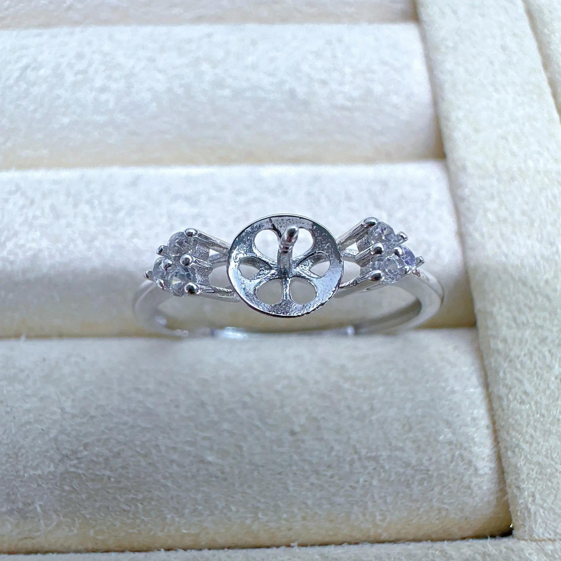 S925 Sterling Silver Pearl Ring Set with Chain - Image 4