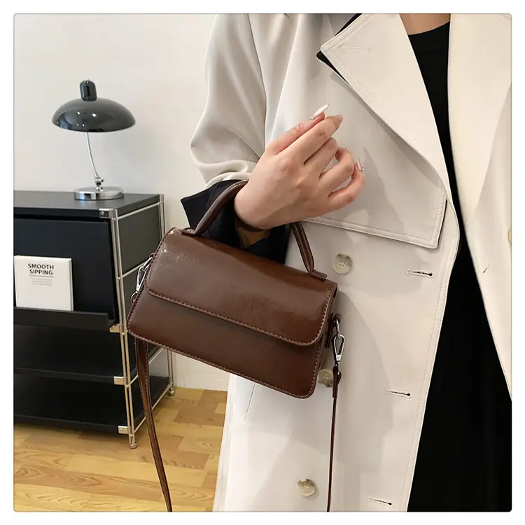 New Women's Brown Leather Crossbody Bag — feature 14
