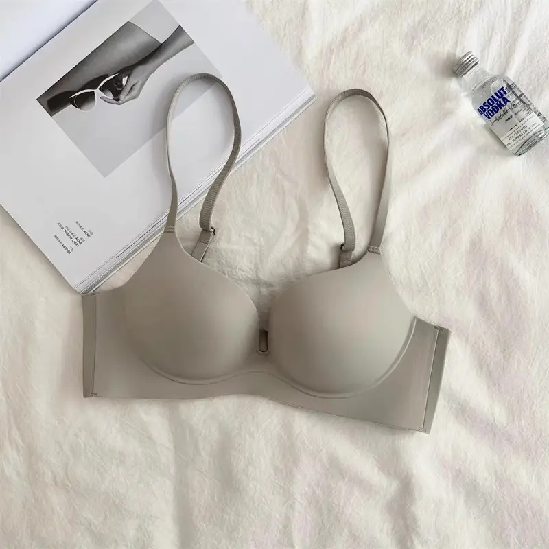 Little Egg seamless underwear one-piece Large U back small chest large gathered wireless bra 2.5 — feature 14