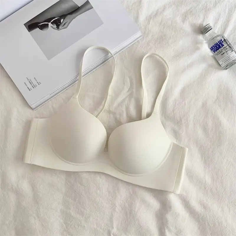 Little Egg seamless underwear one-piece Large U back small chest large gathered wireless bra 2.5