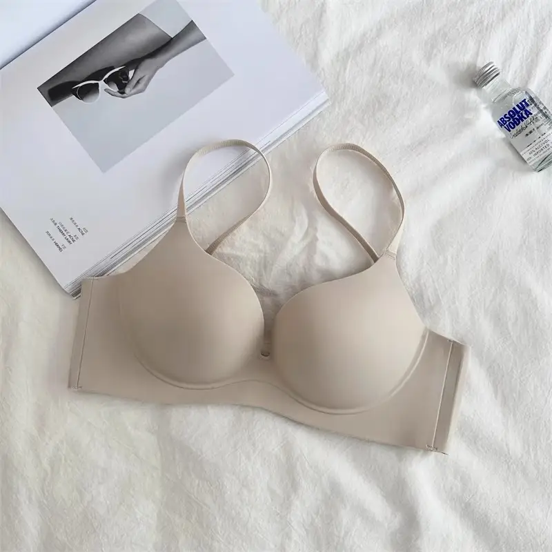 Little Egg seamless underwear one-piece Large U back small chest large gathered wireless bra 2.5