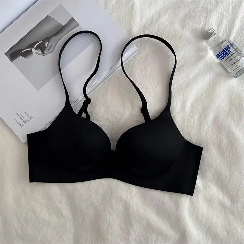 Little Egg seamless underwear one-piece Large U back small chest large gathered wireless bra 2.5