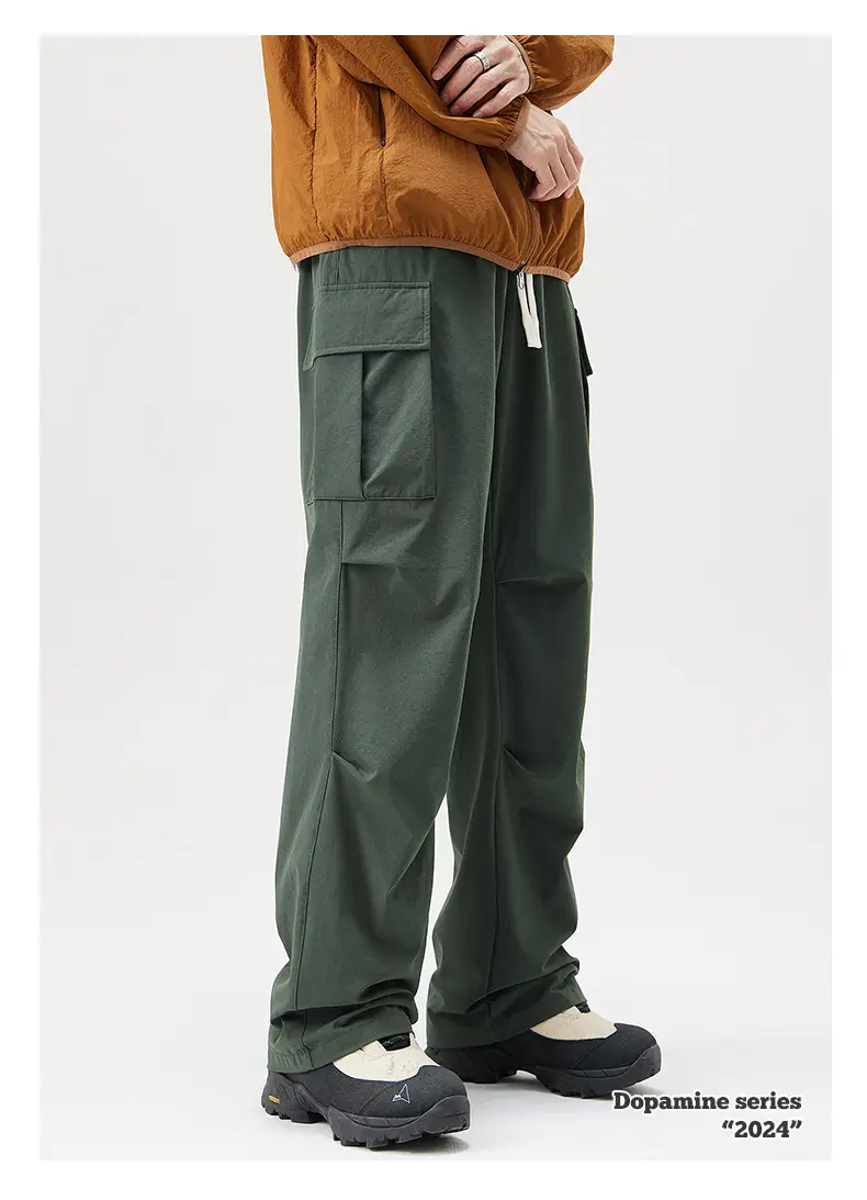 Men Mountain Style Pleated Cargo Pants Large Pockets Brown — feature 9