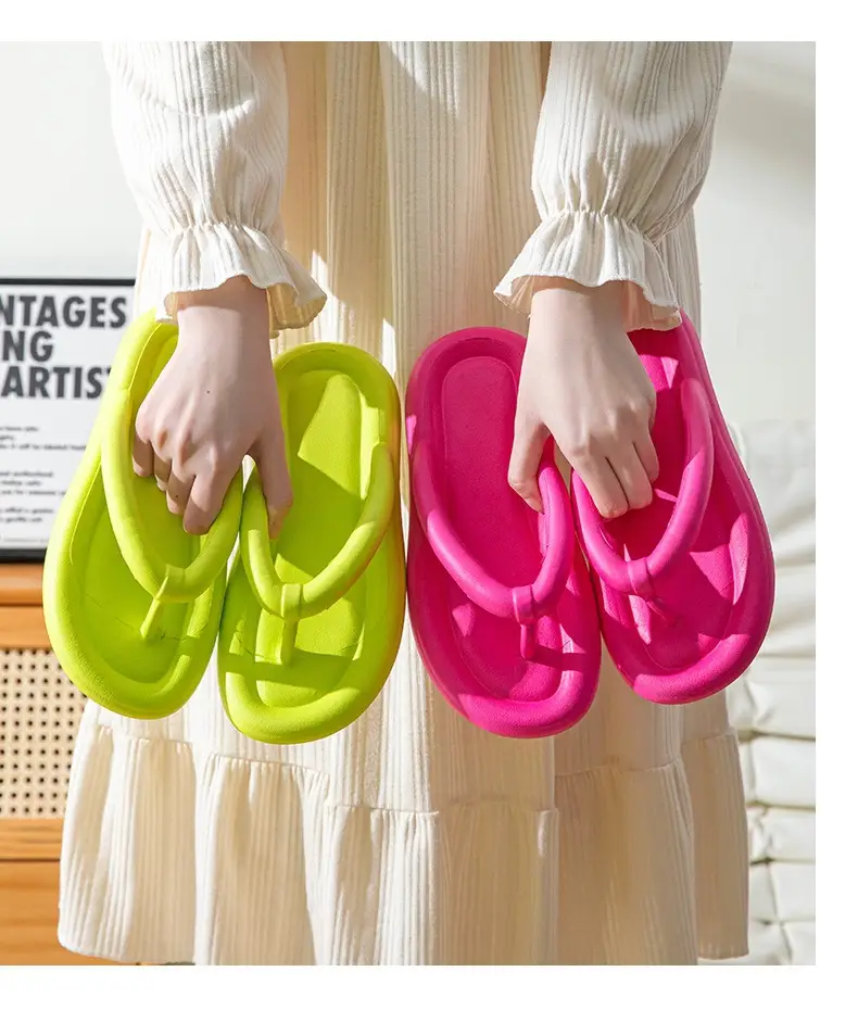 Summer Flip-Flops Ins Internet Celebrity Flip-Flops Beach Slippers Women's Large Size Cute Seaside Sandals Wholesale — feature 18