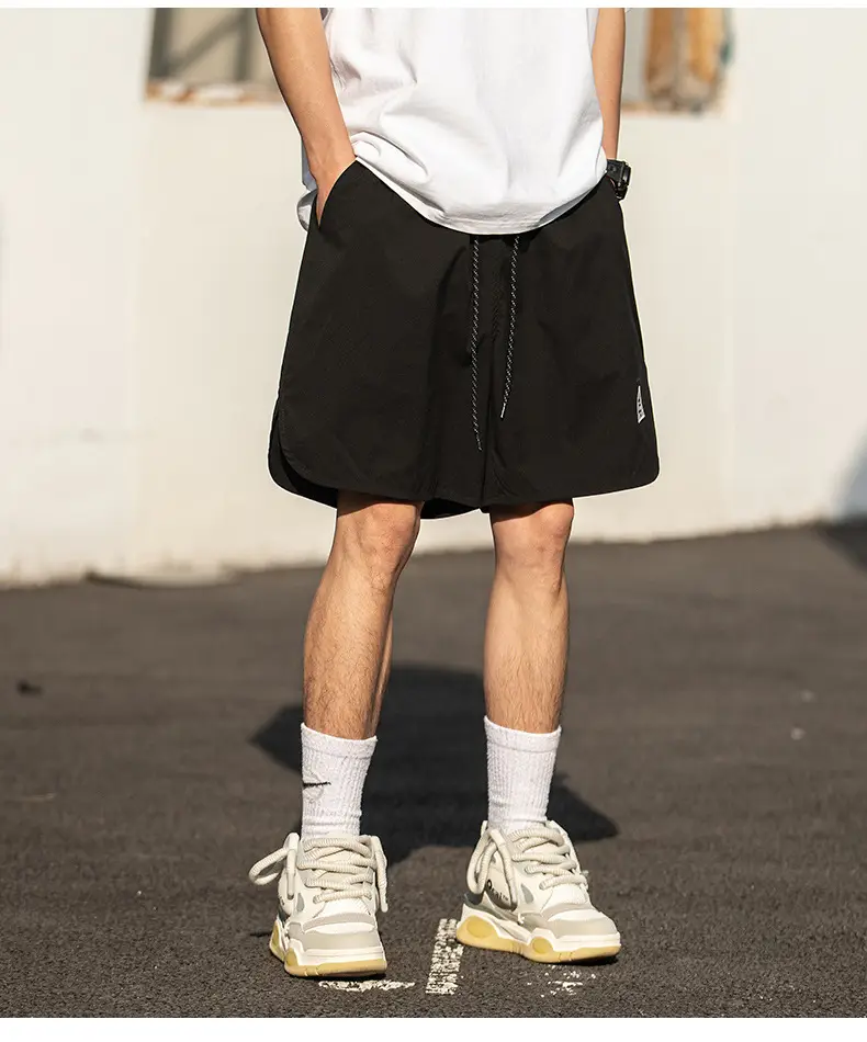 Hanlu Men Green Casual Shorts with Arc Hem — feature 16