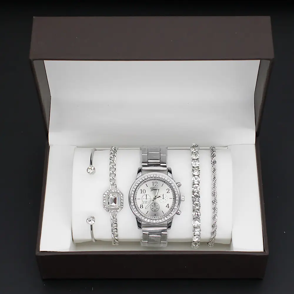 Women's Gold Quartz Watch with Diamond Bracelet Set — feature 10